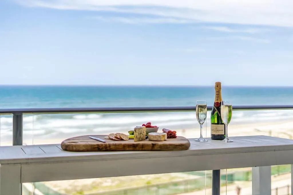 Absolute Beachfront Apartment 3B Pool Spa Gold Coast 0*,  Australia