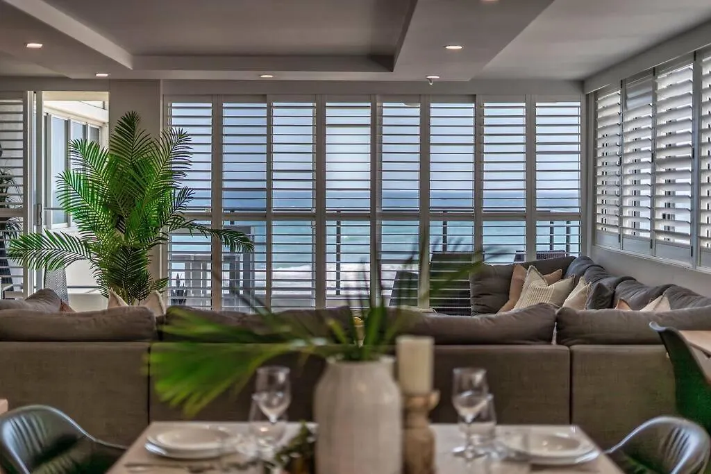 Absolute Beachfront Apartment 3B Pool Spa Gold Coast 0*,